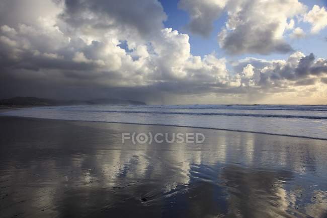 Clouds Reflected In Water — Stock Photo