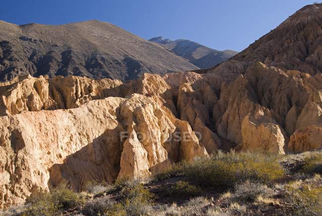 Formazioni rocciose e colline — Foto stock