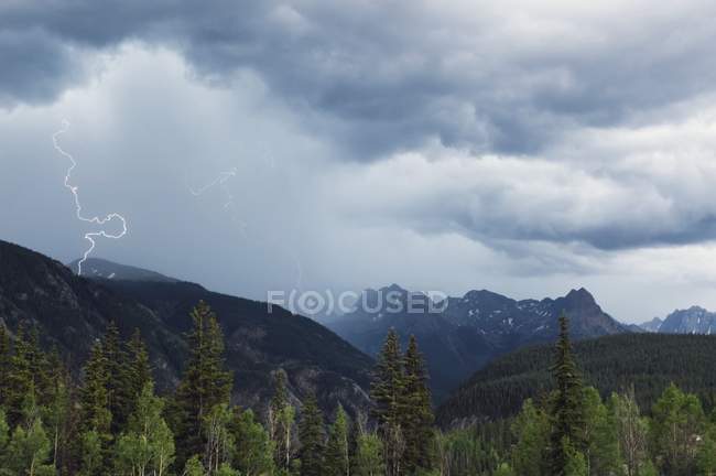 Lightning Strikes During Thunderstorm — Stock Photo