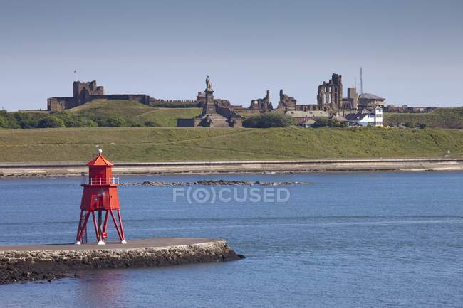 Groyne At The Entrance Of River Tyne — Stock Photo