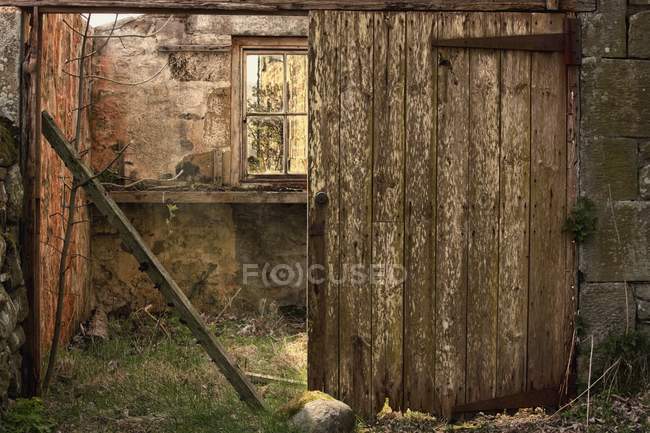 Abandoned Building In Ruins — Stock Photo