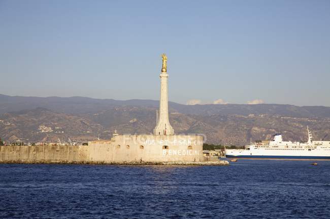 Port Of Messina; Messina, Sicily, Italy — Stock Photo
