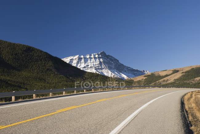 Шоссе 40 через горы — стоковое фото