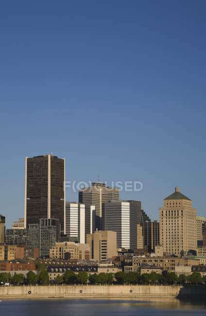 Montreale Skyline und alter Hafen — Stockfoto