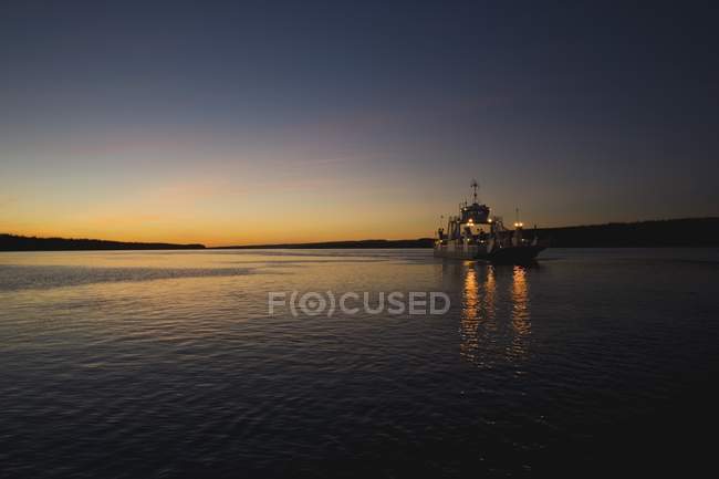 Ferry Crossing River — Stock Photo