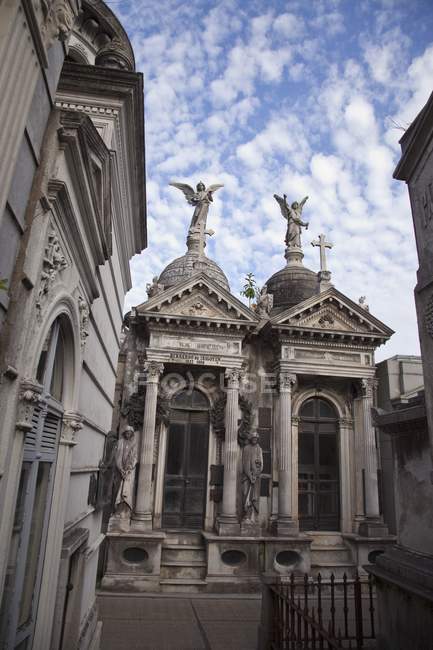 Mausolei nel cimitero di Recoleta — Foto stock