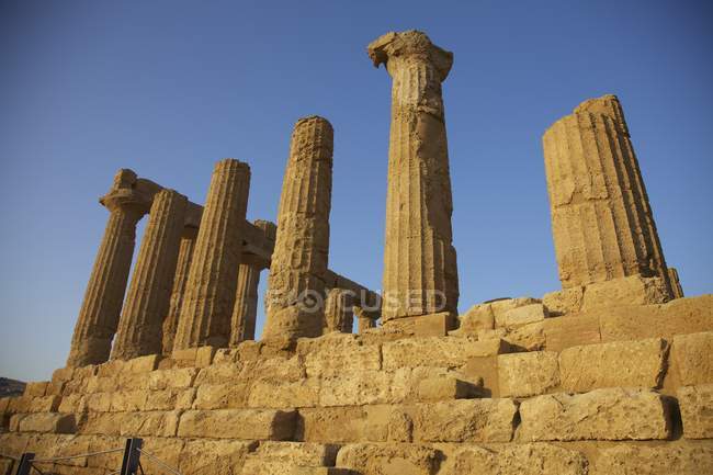 Pillars Of The Greek Temple — Stock Photo