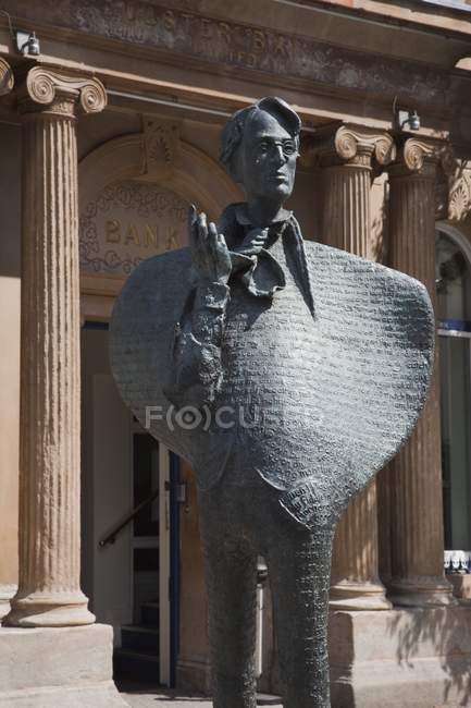 Statue des irischen Dichters w.b. Hefe — Stockfoto