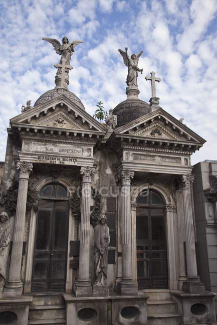 Мавзолеи на кладбище Реколета — стоковое фото