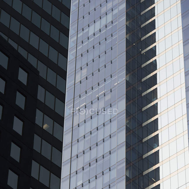Сторона офисных башен — стоковое фото