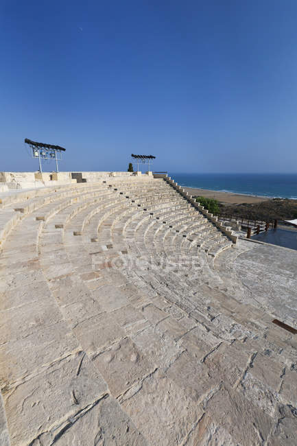 Teatro Kourion; Kourion - foto de stock