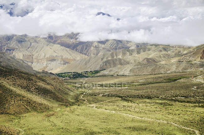 Upper mustang mountain landscape — Stock Photo