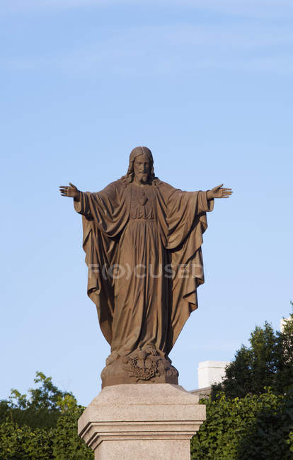 Statue du Christ pendant la journée — Photo de stock