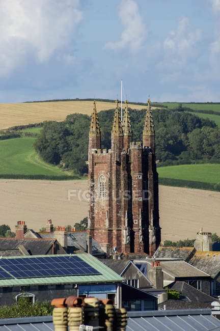 Torre de la Iglesia de Totnes Town - foto de stock