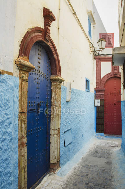 Portes peintes colorées — Photo de stock