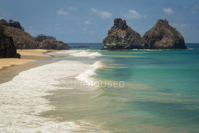 Morro Dos Irmaos From Praia Do Bode — стокове фото