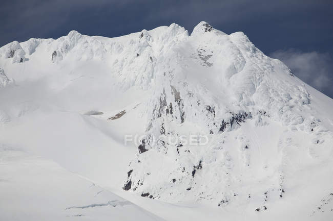Snow Covered Mountain — Stock Photo