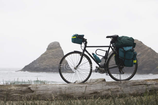 Touring Bicycle With Full Bags — Stock Photo
