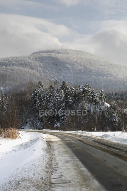 Strada in inverno; Orford — Foto stock