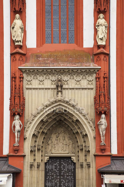 Entrée de l'église ; Wurzburg, Allemagne — Photo de stock