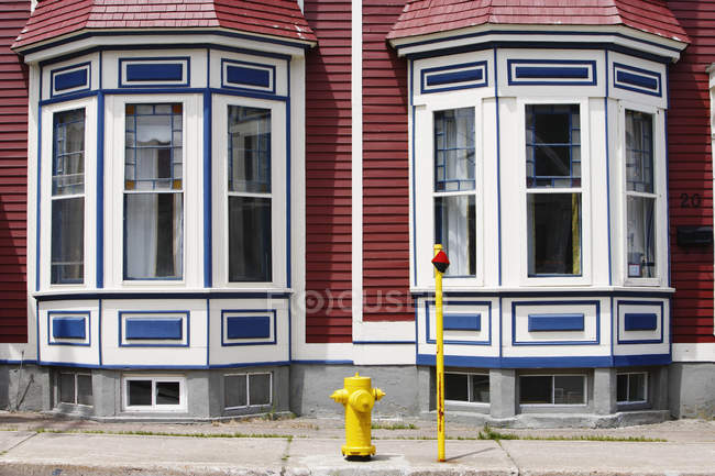 Blick auf farbenfrohe Häuser, st. john 's, newfoundland, canada — Stockfoto