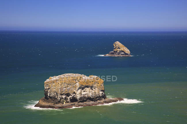 Formações rochosas em Cape Meares — Fotografia de Stock