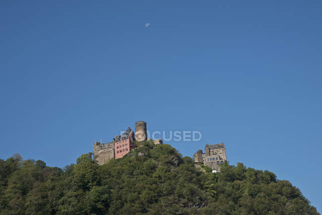 Castello di Schonburg e Ostello della gioventù — Foto stock