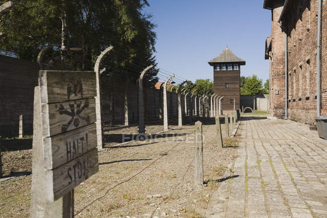 Аушвіц я колишній нацистський концентраційний табір — стокове фото
