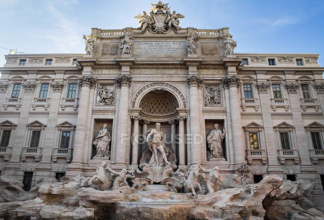 Trevi Fountain during daytime — Stock Photo