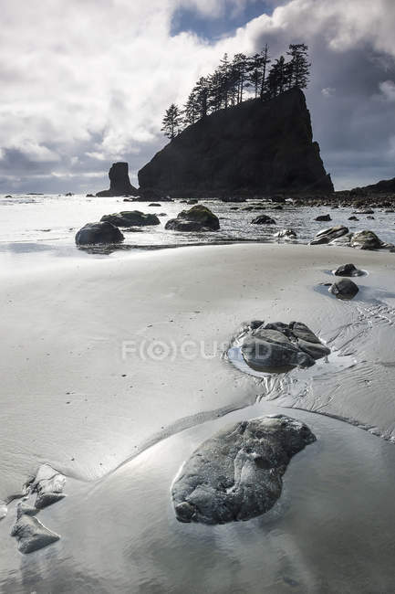 Rocks on Second Beach — Stock Photo