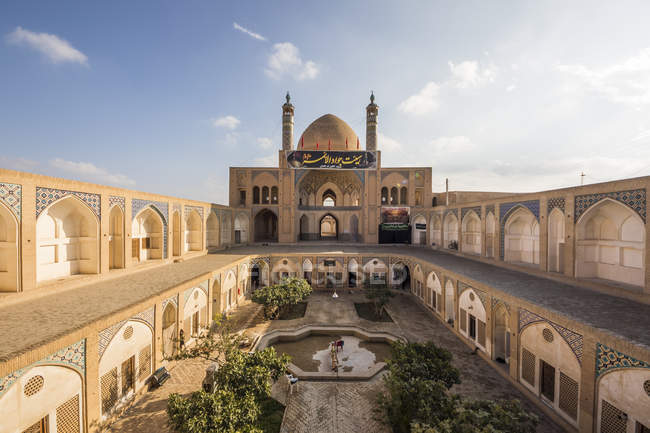 Agha-bozorg-Moschee — Stockfoto