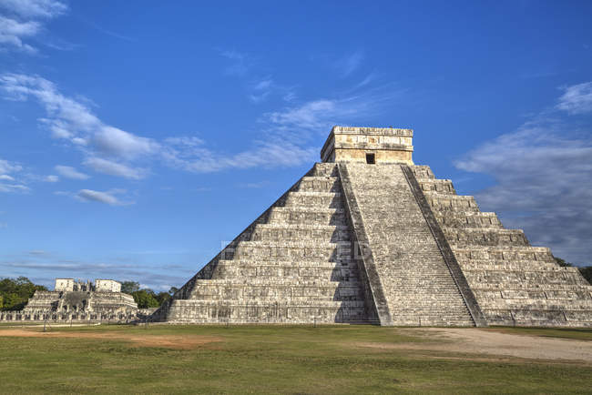 Пирамида Кулькана в Мексике — стоковое фото