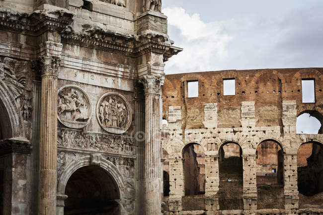 Vista do Coliseu em Roma, Itália — Fotografia de Stock
