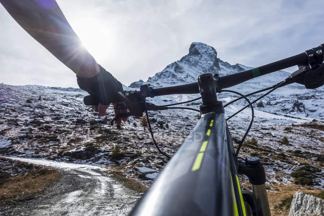 Mountain biking near Zermatt — Stock Photo