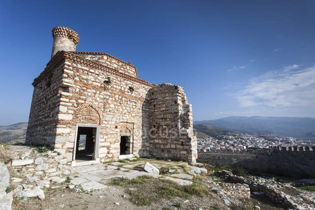 Mezquita y castillo Selcuk - foto de stock