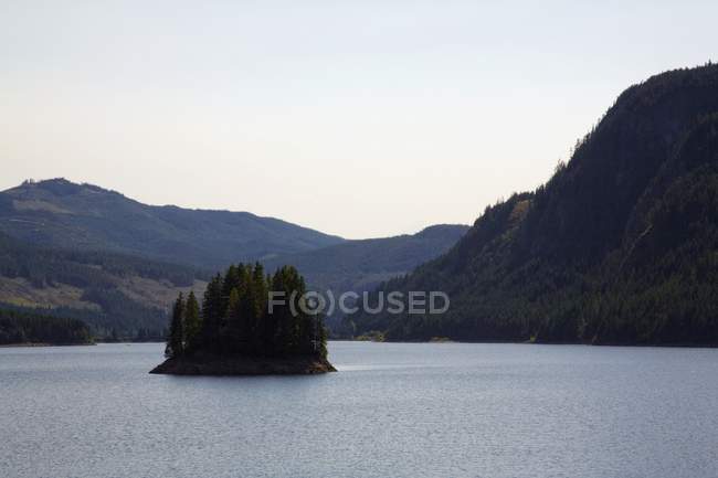 Lago, Elk Falls, Colúmbia Britânica — Fotografia de Stock