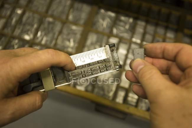 Cropped Image Of Male Hands At Letterpress Printing Process — Stock Photo
