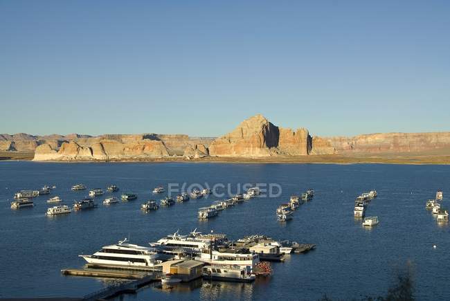 Künstliches Reservoir am Colorado-Fluss — Stockfoto