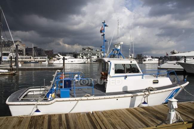 Polizeiboot, langer Kai, Boston, massachusetts, usa — Stockfoto