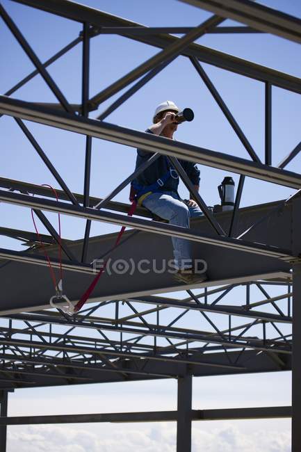 Trabalhador de construção durante a pausa — Fotografia de Stock
