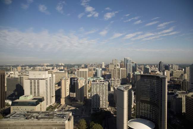 Vista della città dei grattacieli — Foto stock