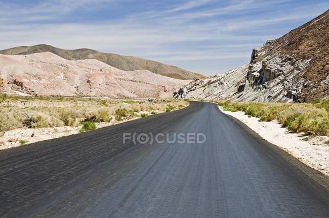 Route à travers Red Rock Canyon State Park — Photo de stock