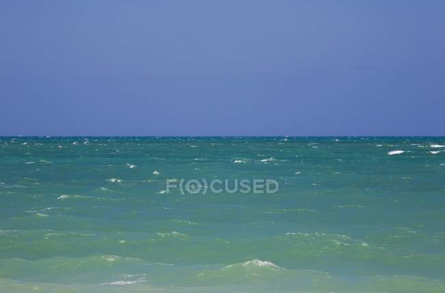 Карибская морская вода — стоковое фото