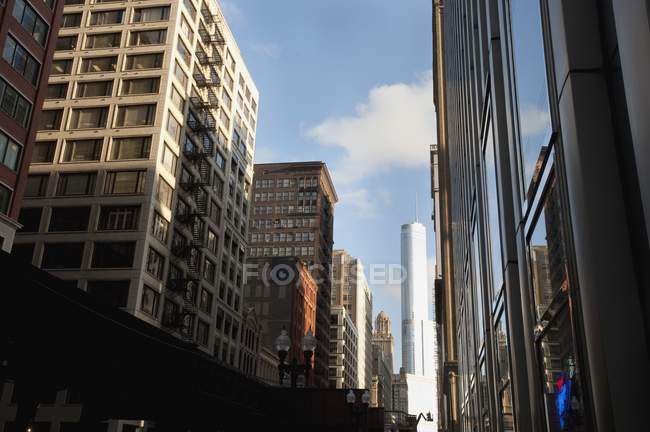 Downtown Edifícios durante o dia — Fotografia de Stock