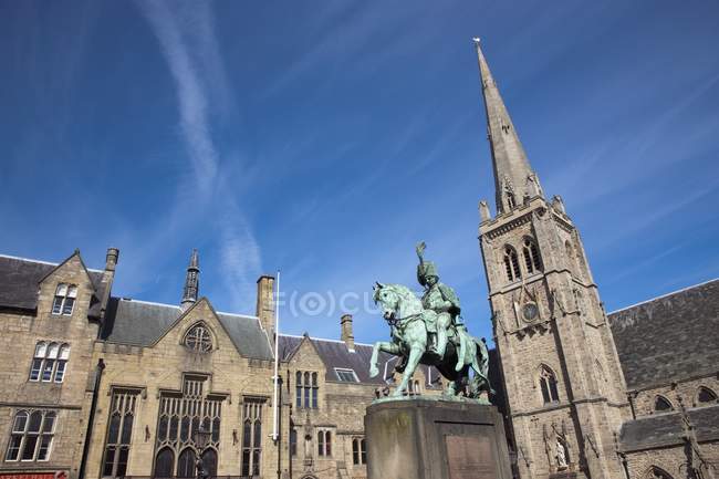 Statue Of Soldier On Horseback — Stock Photo