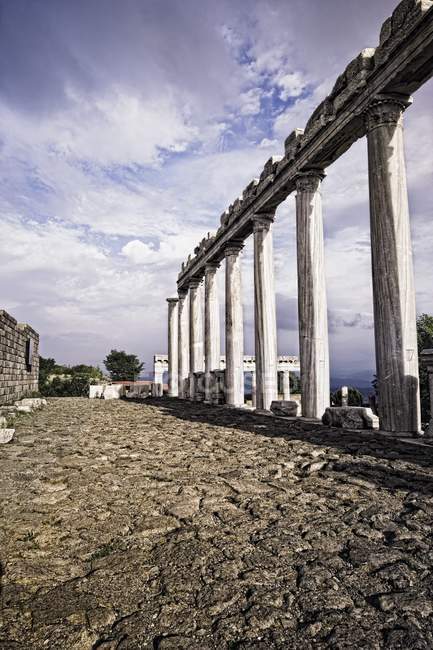 Pilares de ruinas en Turquía - foto de stock