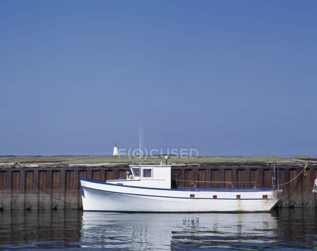 Fishing Boat In Le Goulet Harbor — Stock Photo