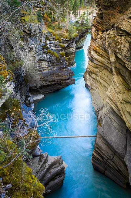 Salida del cañón del río montaña — Stock Photo