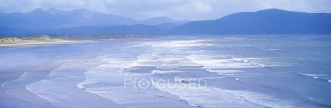 Vue paysage de la plage d'Inch — Photo de stock