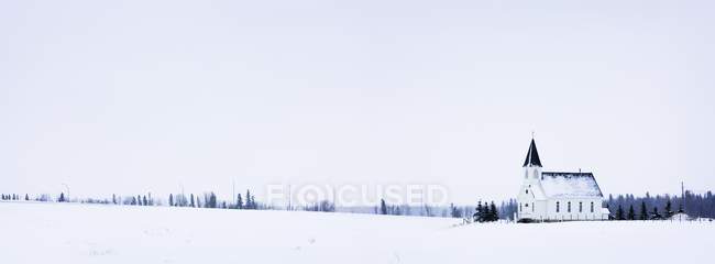 Kirchturm im Winter — Stockfoto